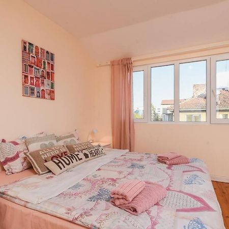 Spacious And Cozy 3 Bedroom Apartment In Downtown Sofia Buitenkant foto