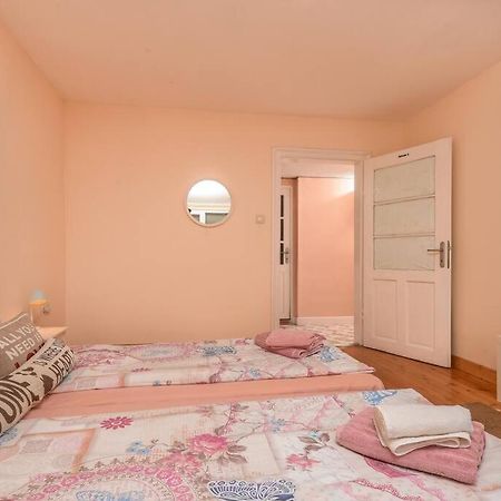 Spacious And Cozy 3 Bedroom Apartment In Downtown Sofia Buitenkant foto