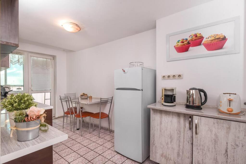 Spacious And Cozy 3 Bedroom Apartment In Downtown Sofia Buitenkant foto
